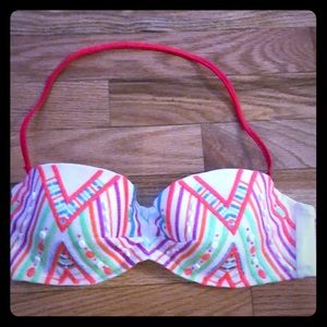 Victoria’s Secret bikini top 32C